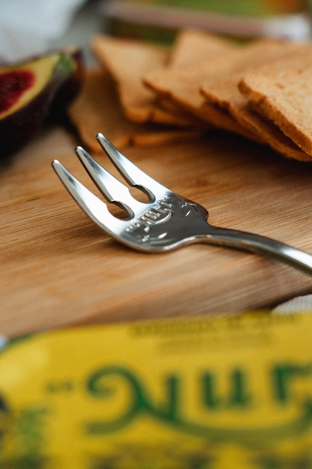 Nuri Sardine Fork English & Portuguese